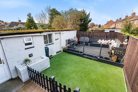 4 Beverley Crescent, Grimsby, DN32 9SX
