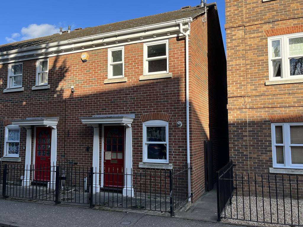 County Court Road, King's Lynn 2 bed semidetached house £160,000