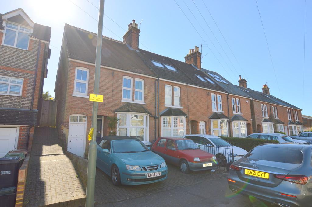 Blackborough Road, Reigate 3 bed end of terrace house £650,000