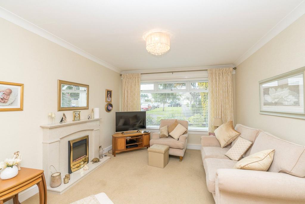 53 Rosemount Drive, Uphall, Broxburn, EH52 3 bed semidetached house