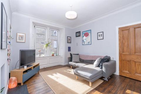 45/7 Restalrig Road, Edinburgh, EH6 8BD