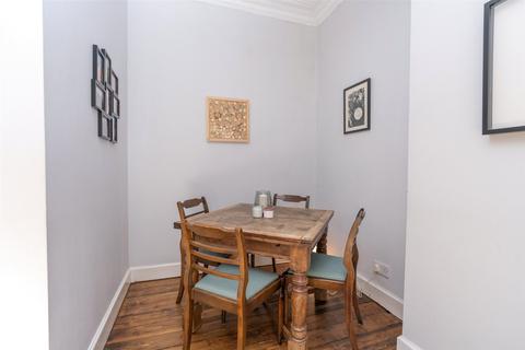 45/7 Restalrig Road, Edinburgh, EH6 8BD