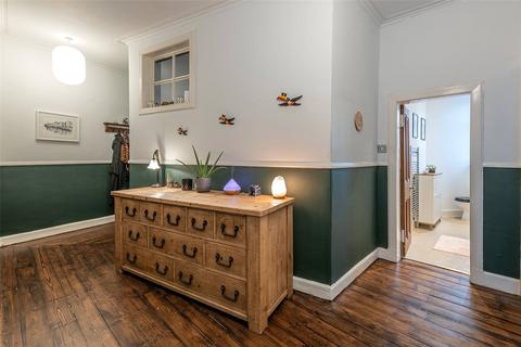 45/7 Restalrig Road, Edinburgh, EH6 8BD