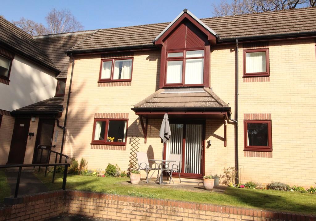 Maidens Croft, Hexham 2 bed apartment £155,000