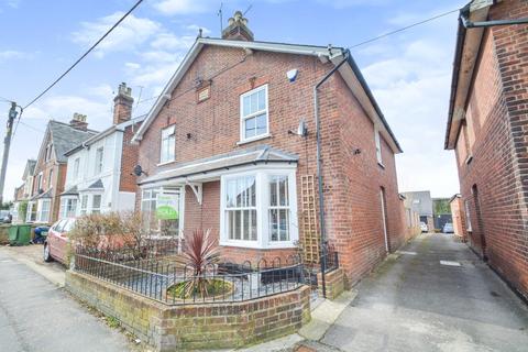 25 Braintree Road, Witham, CM8 2DD
