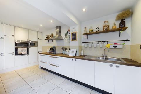 25 Braintree Road, Witham, CM8 2DD