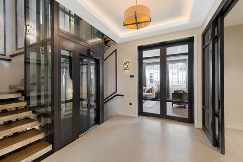 undefined, Montpelier Street, Knightsbridge, SW7