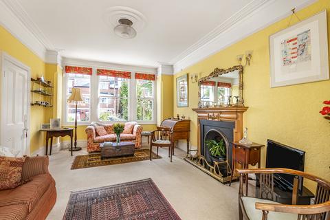 13 Alexandra Park Road, London, N10 2DD