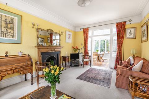 13 Alexandra Park Road, London, N10 2DD