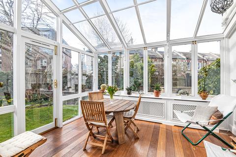 13 Alexandra Park Road, London, N10 2DD