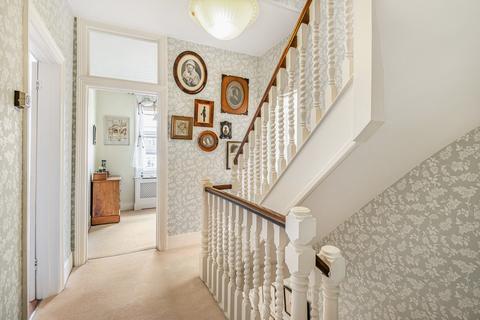 13 Alexandra Park Road, London, N10 2DD