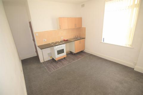 1 bedroom ground floor flat to rent, Lord Street, Blackpool