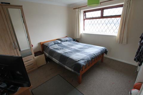 8 School Close, Stevenage, SG2 9TY