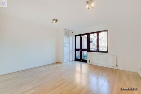 5 Rembrandt Close, London, E14 3UZ