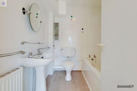 5 Rembrandt Close, London, E14 3UZ
