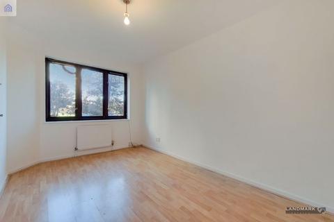 5 Rembrandt Close, London, E14 3UZ