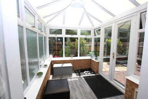 21 Ash Grove, Dunmow, CM6 1QY