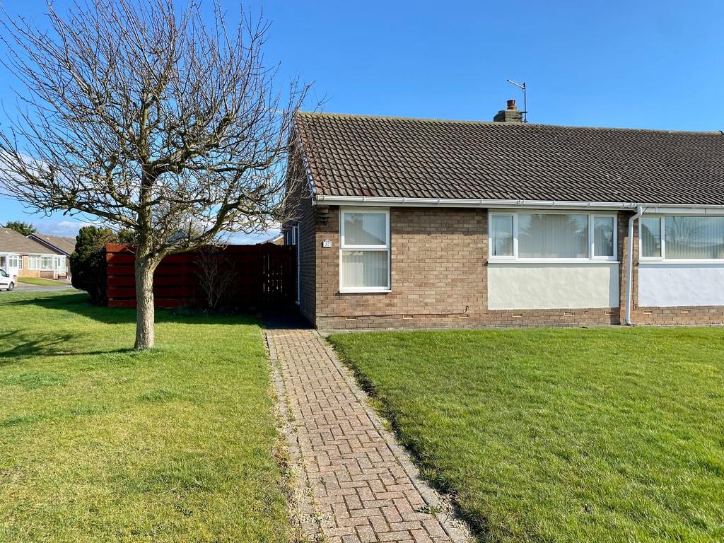 Southwold, Eastfield, Scarborough 2 bed semidetached bungalow £150,000