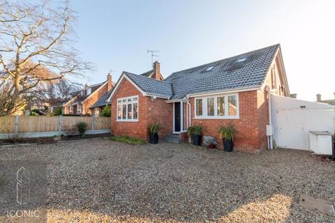 4 bedroom detached house for sale, Fairview Close, Drayton, Norwich