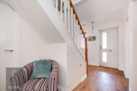 4 Fairview Close, Drayton, Norwich, NR8 6RT