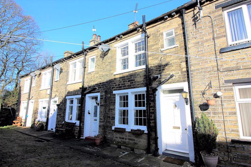 Pullmans Place, Skircoat Green, Halifax 2 bed cottage for sale £129,995