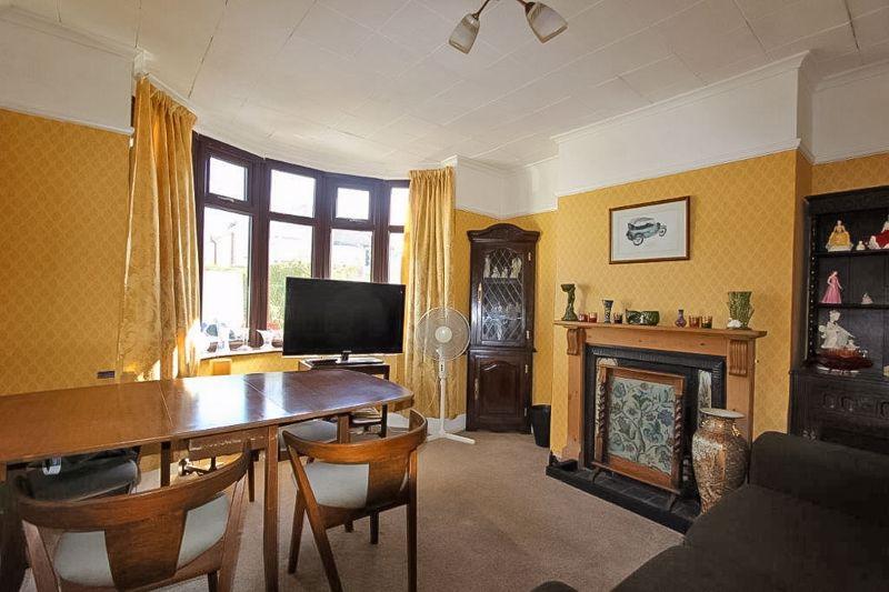 Oak Road, Willenhall 3 bed semidetached house £165,000