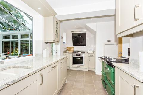 Windhovers Rock Hill, Orpington, BR6 7PP