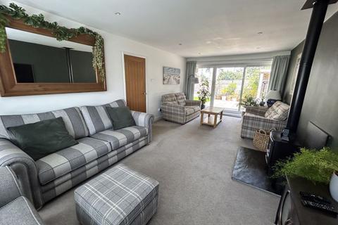 4 bedroom detached house for sale, Sunningdale Avenue, Upper Colwyn Bay
