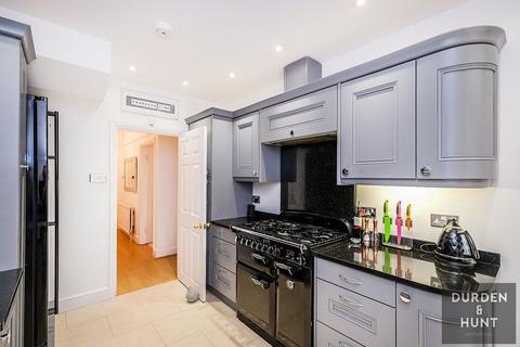 9 Connaught Avenue, London, E4 7AE