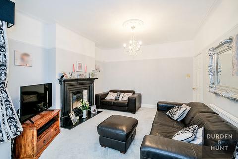 9 Connaught Avenue, London, E4 7AE