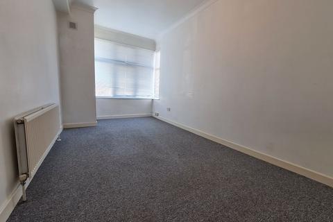 2 bedroom apartment to rent, Rowland Street, Rugby CV21