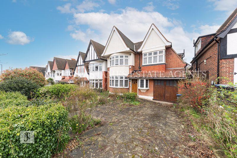 Arnos Grove, Southgate, N14 4 bed semidetached house £1,075,000