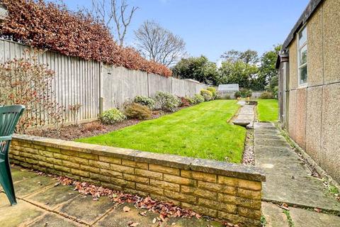 57 Hillside, Horsham, RH12 1NF