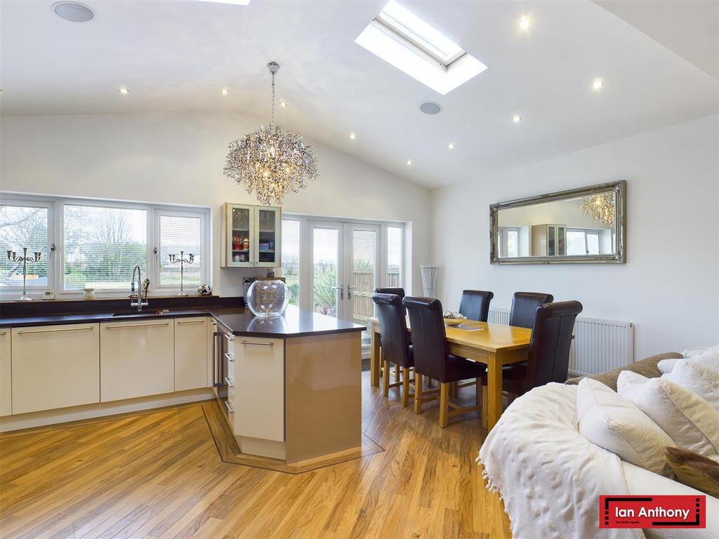 Open plan / kitchen / diner / family room