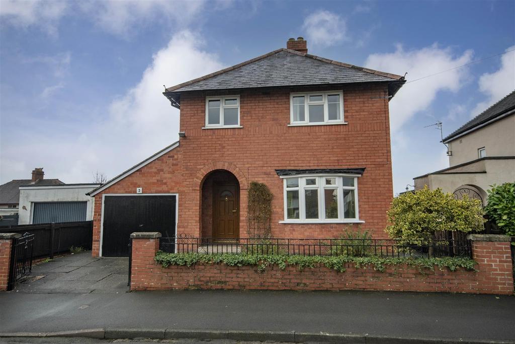 Ardmillan Close, Oswestry 3 bed detached house £295,000