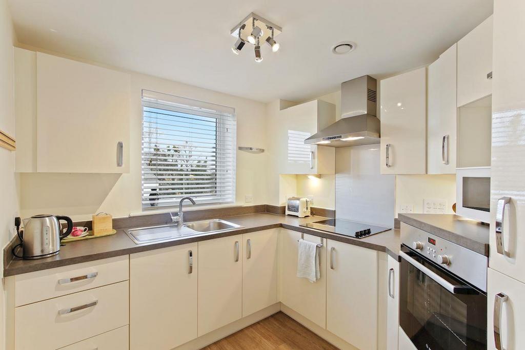 6f18f454-6b72-4cc7-a4e3-cbf7d84a633c LEMCS - 33 Aus