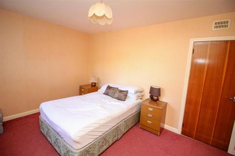 Sunnybrae Lanton Road, Jedburgh, TD8 6SD