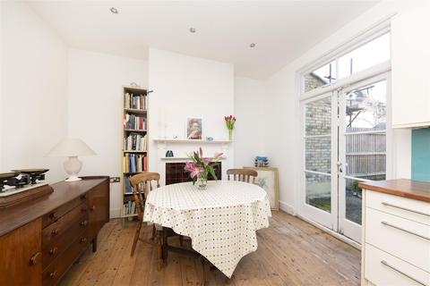 119 Effra Road, Wimbledon, London, SW19 8PU