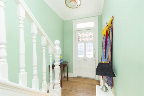 119 Effra Road, Wimbledon, London, SW19 8PU