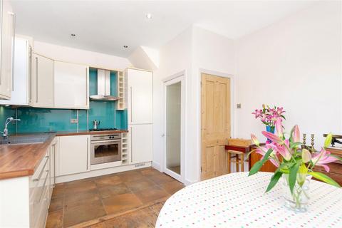 119 Effra Road, Wimbledon, London, SW19 8PU