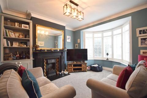 44 Ivanhoe, Whitley Bay, NE25 9AW