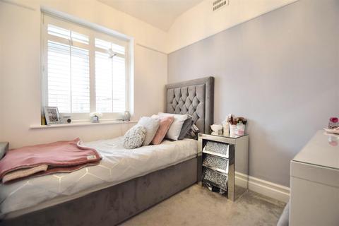 44 Ivanhoe, Whitley Bay, NE25 9AW