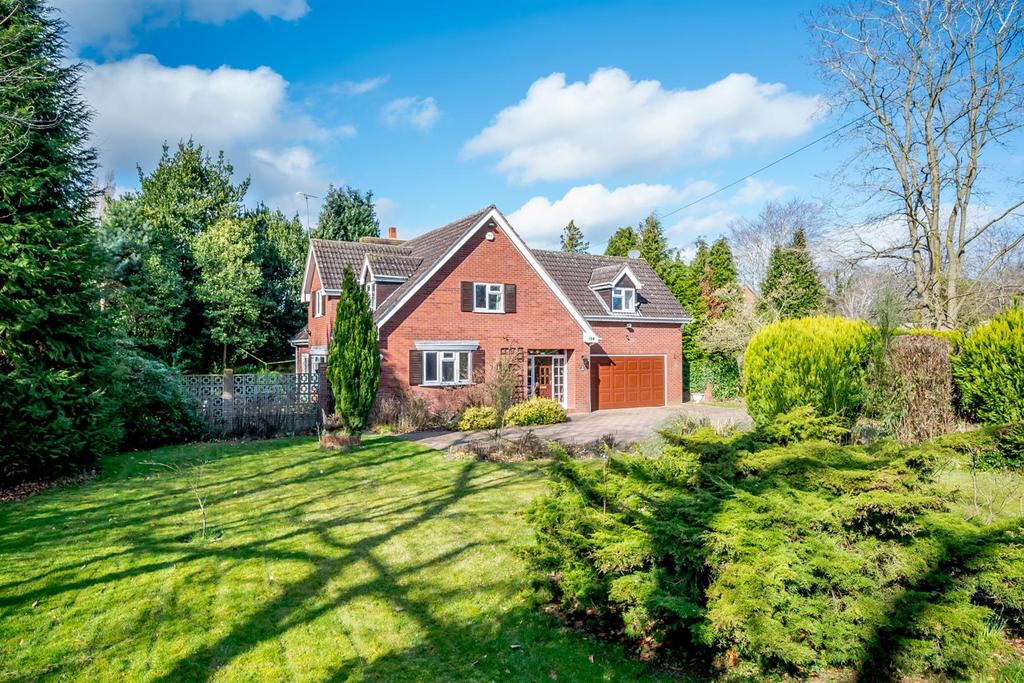 Dunchurch Road, Rugby, Warwickshire 4 bed detached house £600,000