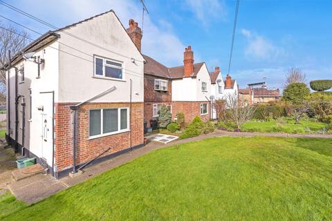 146 Ewell By Pass, Epsom, KT17 2PP