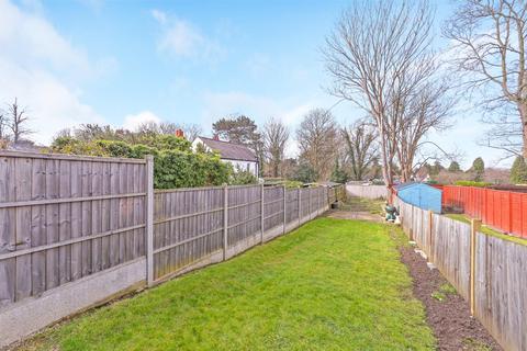 146 Ewell By Pass, Epsom, KT17 2PP