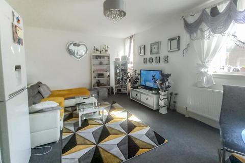 3 bedroom flat for sale, Northdown Road, Margate