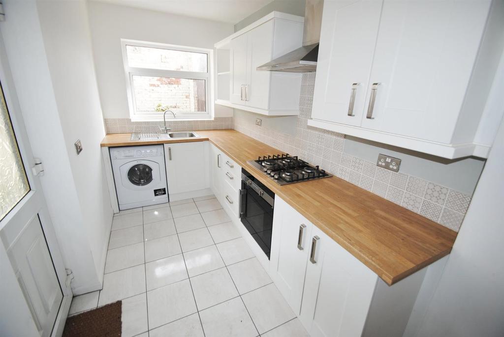 Psalters Lane, Rotherham 2 bed terraced house £650 pcm (£150 pw)