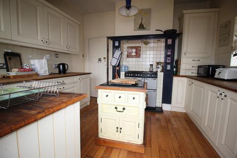 66 Beaumont Hill, Darlington, DL1 3ND