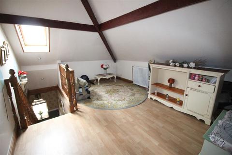 66 Beaumont Hill, Darlington, DL1 3ND