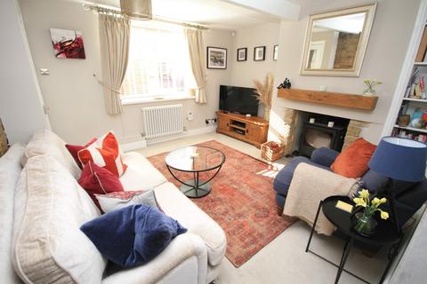 2 Hodgson Fold, Bradford, BD2 4EB